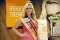 Miss Herbst   192